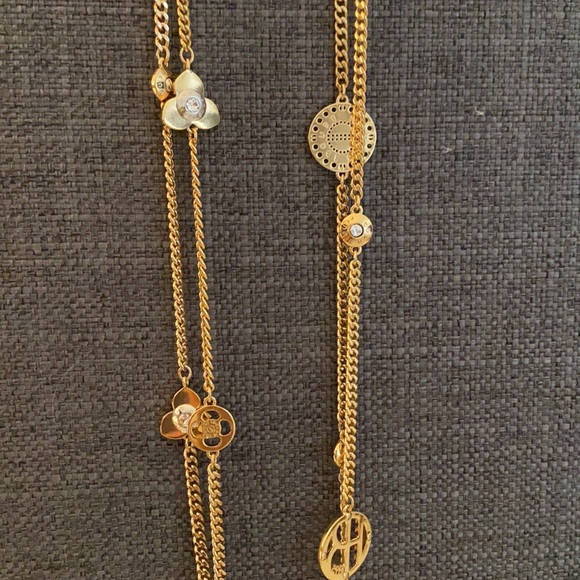 Gold - Picture 2 of 4